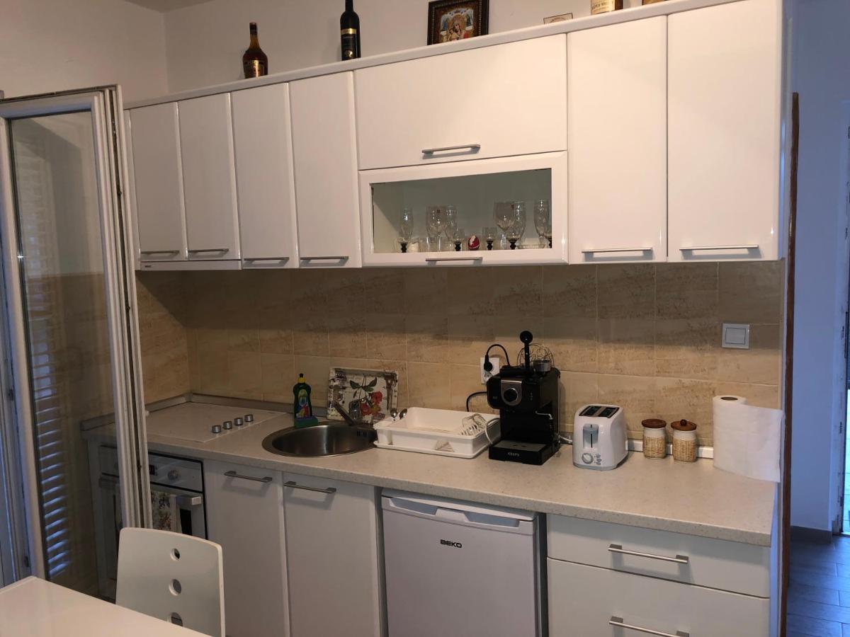 Apartament Apartman Iskra Bijela Zewnętrze zdjęcie