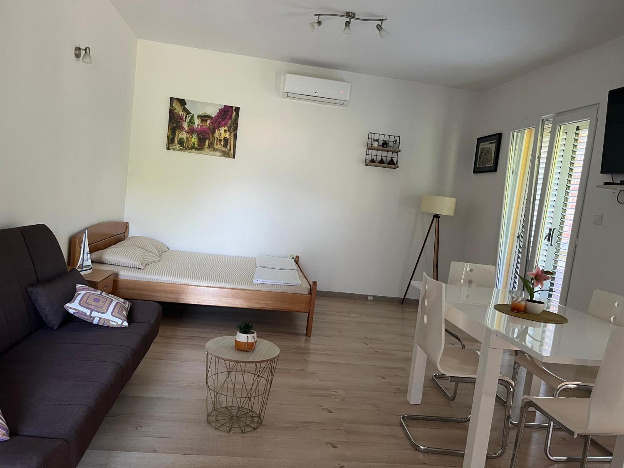 Apartament Apartman Iskra Bijela Zewnętrze zdjęcie